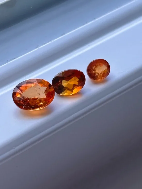 Set of 3 Orange Garnet Gemstones – Oval Faceted Hessonite Garnet Lot Warm Tones - Picture 6 of 15